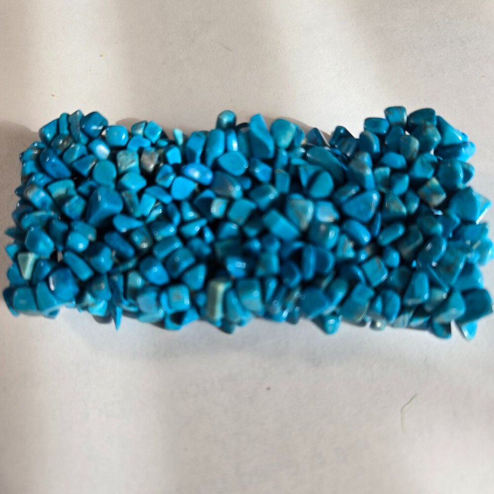 Turquoise (Faux) Chips Stretch Bracelet